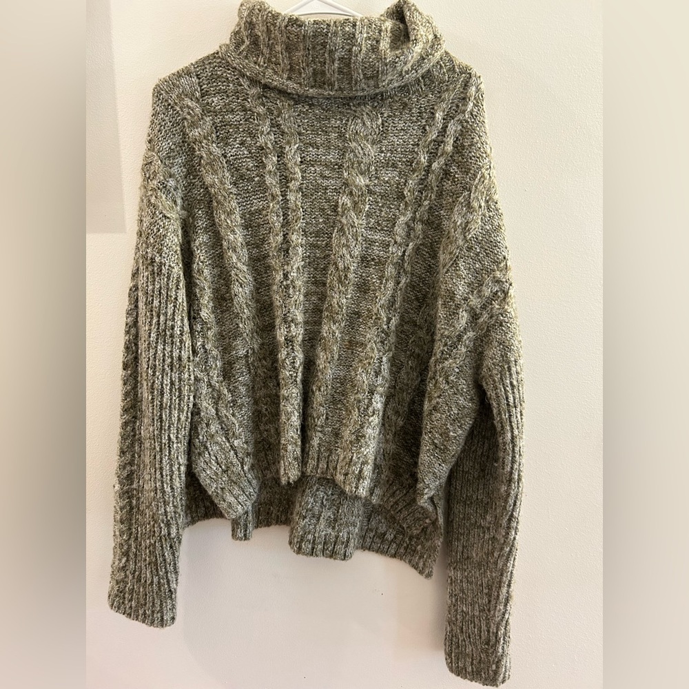 Forever 21 Green Turtle Neck Cable Knit Sweater Size L Y2K